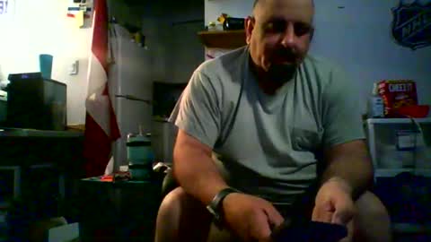 nyisles00 online show from 04-11-26, 02:27