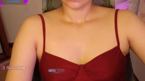 Snapshot of nylaahhh chatting on 06-27-26, 01:32 Nylaah online show from 06-27-26, 01:32
