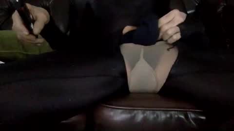 nylon2412 online show from 12-02-25, 11:26