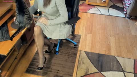 Snapshot of nylon_mistress chatting on 12-29-24, 05:54 Miss Nylon online show from 12-29-24, 05:54