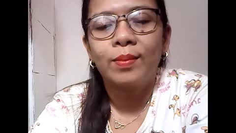 Snapshot of nymphoangel2022 chatting on 02-11-25, 11:21 I am your angel online show from 02-11-25, 11:21