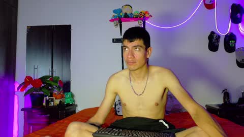 Snapshot of nymphobuddies chatting on 01-19-25, 09:13 David and Steven Independents online show from 01-19-25, 09:13