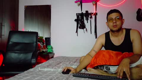 Snapshot of nymphobuddies chatting on 01-26-25, 05:02 David and Steven Independents online show from 01-26-25, 05:02