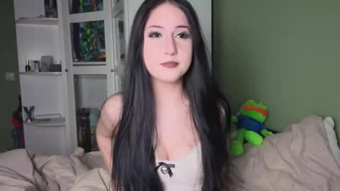 hi im Rina  online show from 05-06-26, 07:19