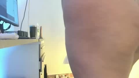 nyomi browm online show from 04-23-26, 02:19