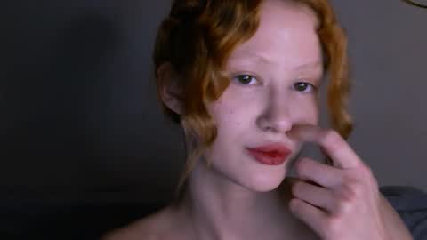 nyra_thira online show from 11-12-25, 11:25