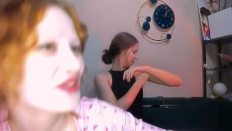 nyra_thira online show from 02-12-26, 08:59