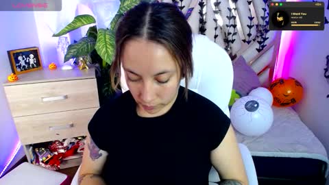 Alex   .    online show from 11-03-25, 10:32