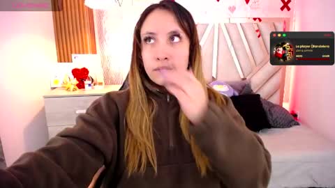 Alex   .    online show from 04-22-26, 02:47