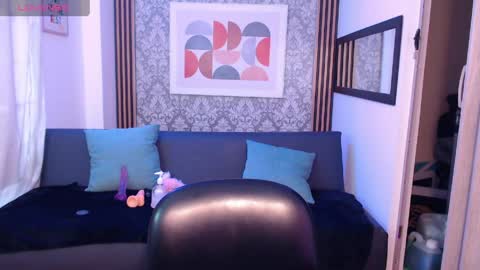 Snapshot of nyxx_velariia chatting on 04-17-26, 03:48 Nyxx vala online show from 04-17-26, 03:48