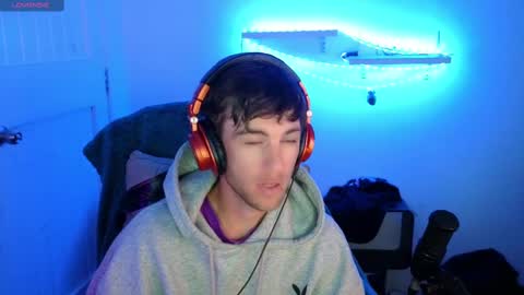 Snapshot of nzcitizen chatting on 03-05-25, 03:51 NZ Citizen online show from 03-05-25, 03:51