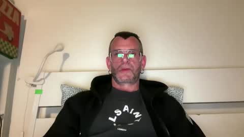 Snapshot of o_johnny_deep_o chatting on 05-20-26, 03:56 Jonathan Deep online show from 05-20-26, 03:56