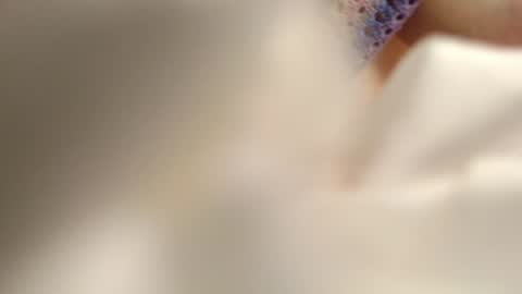 Snapshot of oatmilk7 chatting on 02-08-25, 04:25 oatmilk7 online show from 02-08-25, 04:25