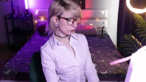 Moonlight online show from 04-24-26, 09:01