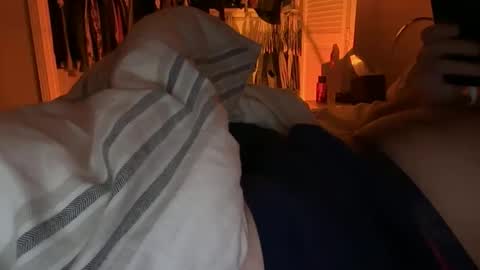 obiwand653040 online show from 11-18-25, 05:45