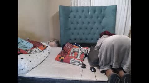 Snapshot of obsessedmimi chatting on 05-22-26, 01:02 obsessedmimi online show from 05-22-26, 01:02