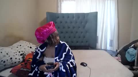 Snapshot of obsessedmimi chatting on 05-24-26, 05:12 obsessedmimi online show from 05-24-26, 05:12