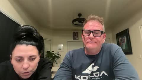 SimplyUs online show from 10-15-25, 04:56