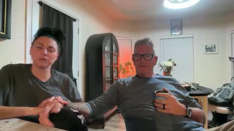 SimplyUs online show from 01-15-26, 06:18