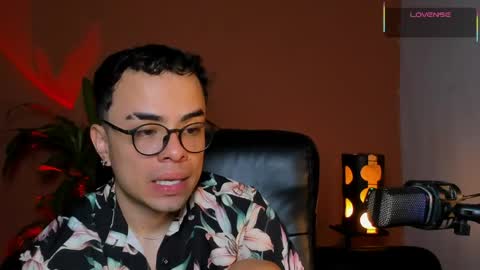 Snapshot of obzidyan chatting on 05-12-26, 03:03 Obzidyan online show from 05-12-26, 03:03