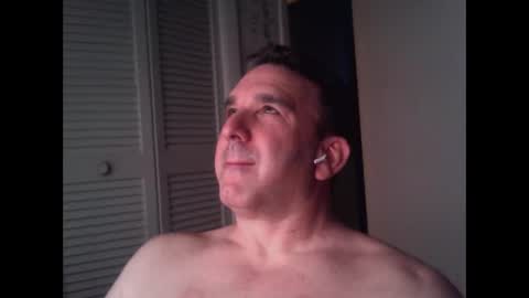 Snapshot of oceanmanx chatting on 01-13-26, 04:07 Ocean online show from 01-13-26, 04:07