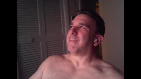 Snapshot of oceanmanx chatting on 02-19-26, 02:07 Ocean online show from 02-19-26, 02:07