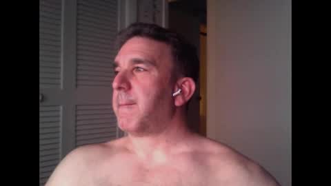Snapshot of oceanmanx chatting on 05-10-26, 01:55 Ocean online show from 05-10-26, 01:55