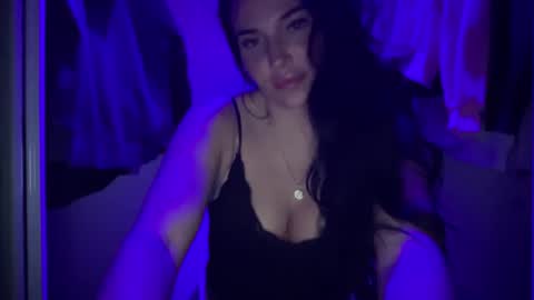 Snapshot of oceanxalara22_xo chatting on 10-03-25, 02:19 A L A R A online show from 10-03-25, 02:19