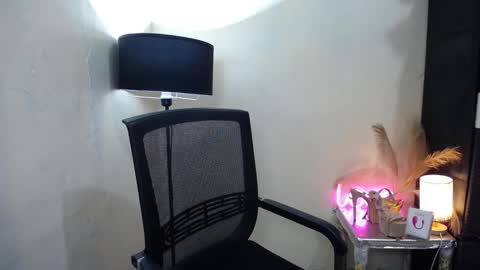 Kyla online show from 09-28-25, 12:49