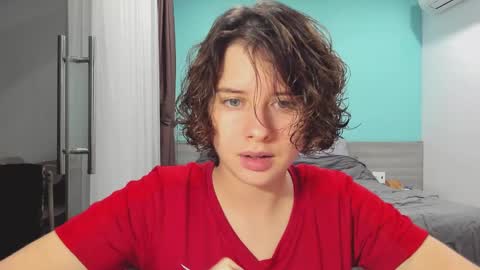 Evie online show from 12-16-24, 11:44