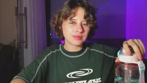 Evie online show from 02-28-25, 01:36