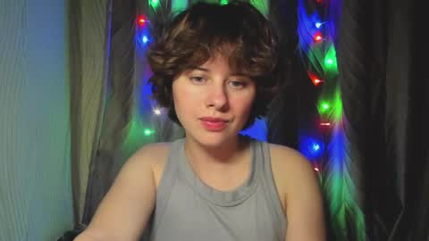 Evie online show from 09-25-25, 03:16