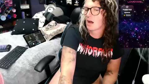 Snapshot of oddywithabody chatting on 07-21-26, 03:42 Oddy With A Body online show from 07-21-26, 03:42