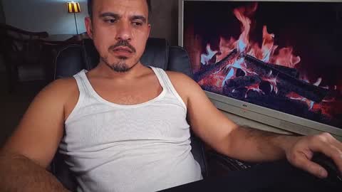 Snapshot of officeman7 chatting on 01-30-25, 04:34 officeman7 online show from 01-30-25, 04:34