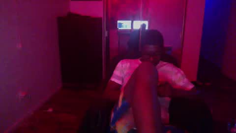 Snapshot of officialmoneyxxx chatting on 12-14-24, 04:34 Money online show from 12-14-24, 04:34