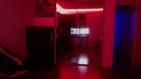 Money online show from 11-30-25, 02:37