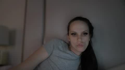 Snapshot of officialstormix chatting on 07-13-26, 12:13 officialstormix online show from 07-13-26, 12:13