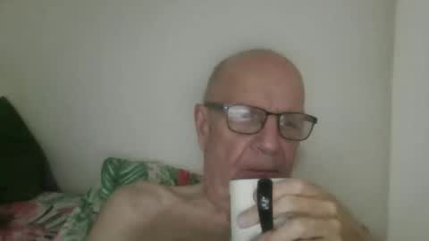 Snapshot of oggi95 chatting on 10-16-25, 07:09 oggi95 online show from 10-16-25, 07:09