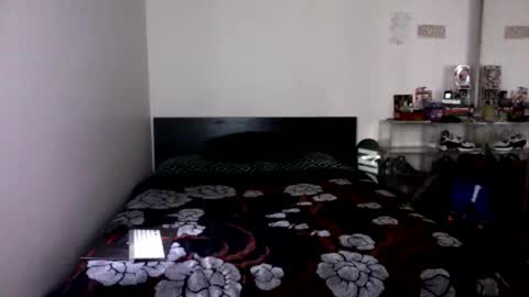 Snapshot of ognemomonies chatting on 04-14-26, 12:38 ognemomonies online show from 04-14-26, 12:38