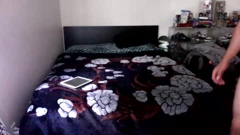 Snapshot of ognemomonies chatting on 04-16-26, 04:52 ognemomonies online show from 04-16-26, 04:52