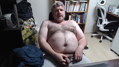 Snapshot of ogre57 chatting on 04-20-26, 02:42 Woman message me men do not make demands and dont ask for pm only ladies. online show from 04-20-26, 02:42