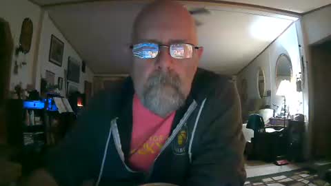 Maximus No Mo online show from 12-22-25, 12:35