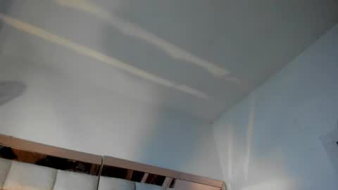 Holly  online show from 04-15-26, 04:30