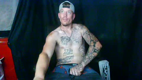 Snapshot of oh_you_know69 chatting on 06-19-26, 03:27 who dares toss me some tips lets have fun online show from 06-19-26, 03:27