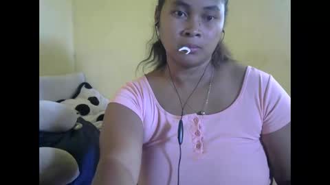 Snapshot of ohaniyh chatting on 12-15-25, 06:39 ohaniyh online show from 12-15-25, 06:39