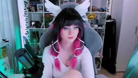 Clementine  Clem  online show from 04-23-26, 09:08