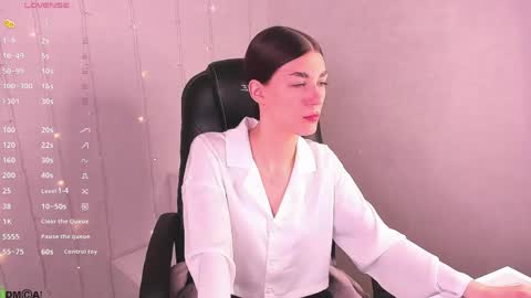Snapshot of ohh_my_vens chatting on 06-05-26, 11:54 KAYA. online Tu We Th Fr Sa 0100AM - 0800AM Time zone of Germany Munich online show from 06-05-26, 11:54