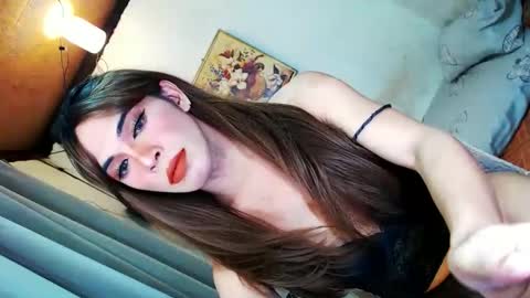 Snapshot of ohlalasamanthaxxx143 chatting on 01-06-26, 05:05 IM CHIE DONT FORGET TO FOLLOW ME MAKE ME SMILE HERE THUMB UP FOR 25TOK online show from 01-06-26, 05:05