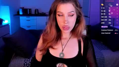 Light  online show from 10-20-25, 06:30