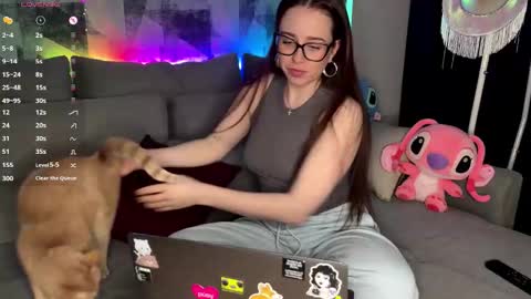 Nikki online show from 11-15-25, 09:43